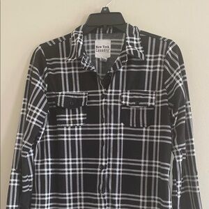 New York Laundry Black and White Casual Button Down Shirt